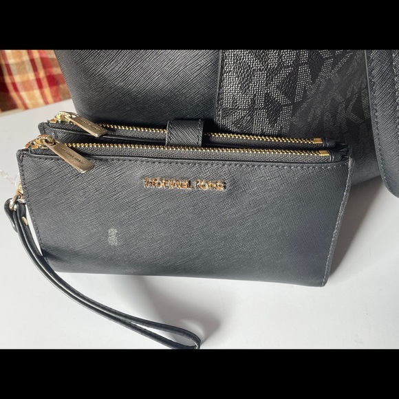 Michael Kors Handbag & wallet - Picture 9 of 11